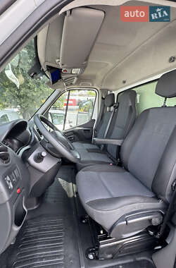 Грузовой фургон Renault Master 2019 в 