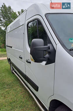 Грузовой фургон Renault Master 2018 в 