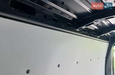 Грузовой фургон Renault Master 2020 в 