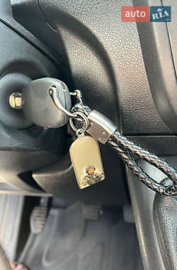 Грузовой фургон Renault Master 2012 в 