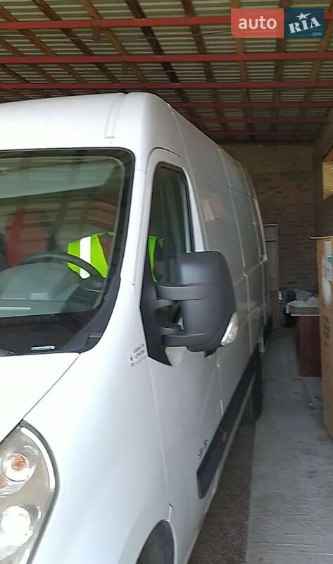 Грузовой фургон Renault Master 2011 в Луцке