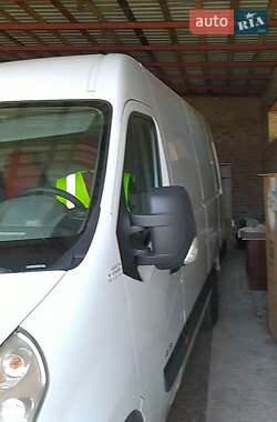 Грузовой фургон Renault Master 2011 в 