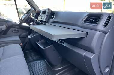 Грузовой фургон Renault Master 2021 в 