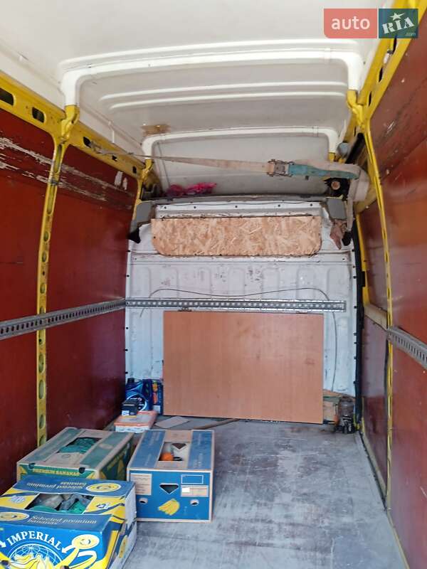 Вантажний фургон Renault Master 2005 в Тернополі фото 11 Вантажний фургон Renault Master 2005 в Тернополі