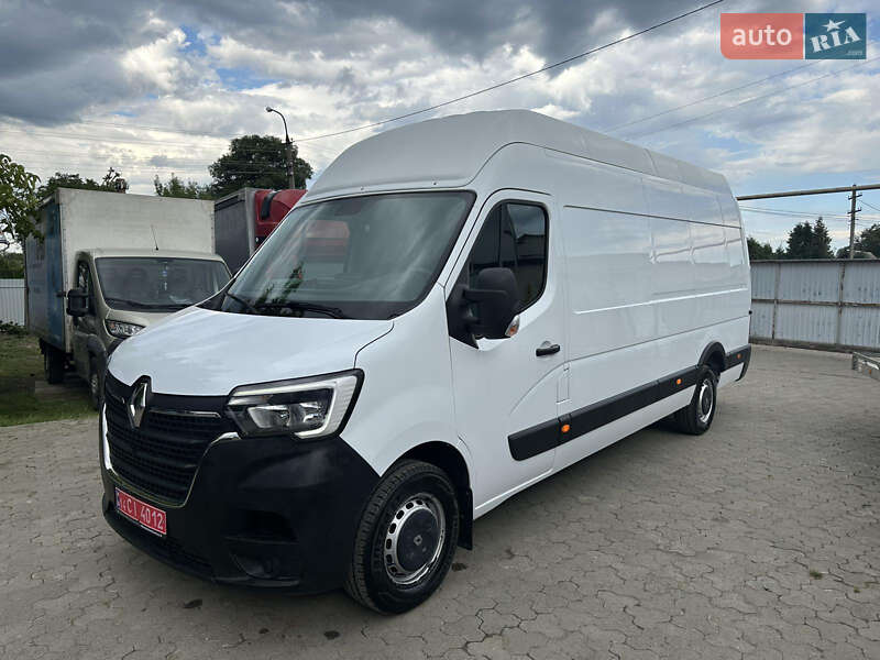 Грузопассажирский фургон Renault Master 2020 в 