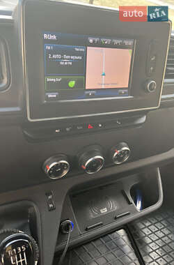 Грузовой фургон Renault Master 2019 в 