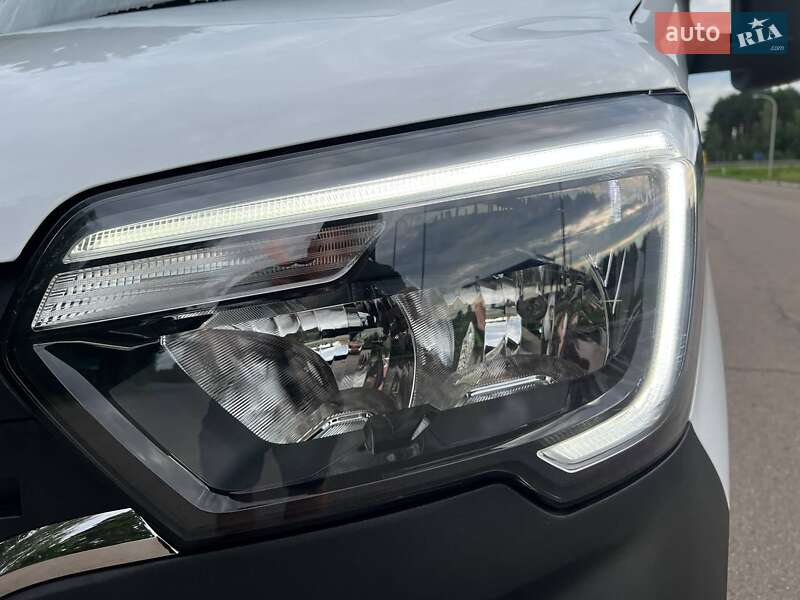 Грузовой фургон Renault Master 2022 в Киеве