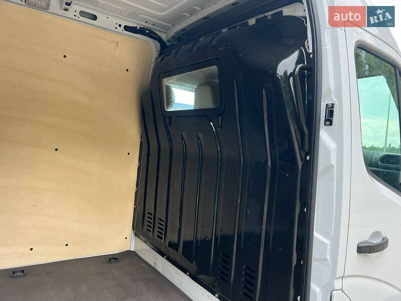 Грузовой фургон Renault Master 2022 в Киеве