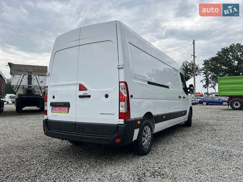 Грузовой фургон Renault Master 2022 в Умани