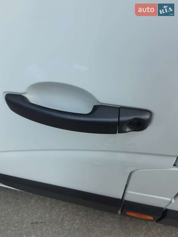 Вантажний фургон Renault Master 2019 в Кропивницькому