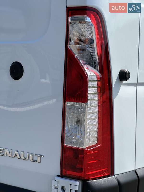 Грузовой фургон Renault Master 2018 в Дубно