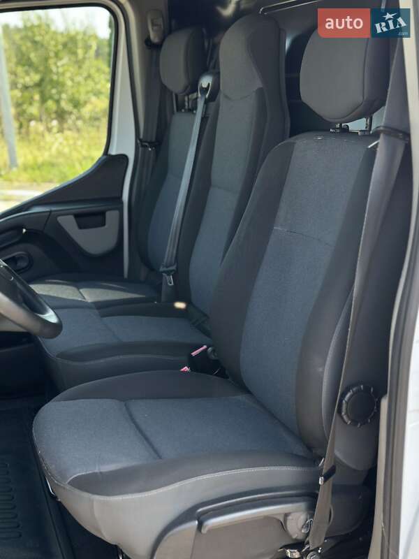 Грузовой фургон Renault Master 2018 в Дубно