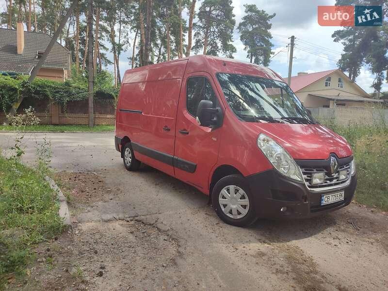 Грузовой фургон Renault Master 2015 в Чернигове