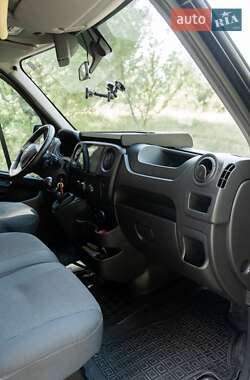 Грузовой фургон Renault Master 2018 в 