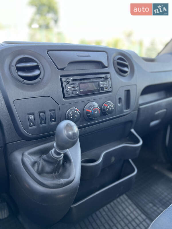 Автовоз Renault Master 2016 в Яворове
