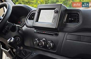Грузовой фургон Renault Master 2021 в 