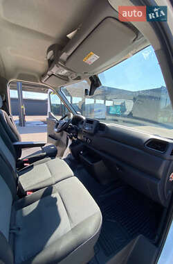 Грузовой фургон Renault Master 2019 в 