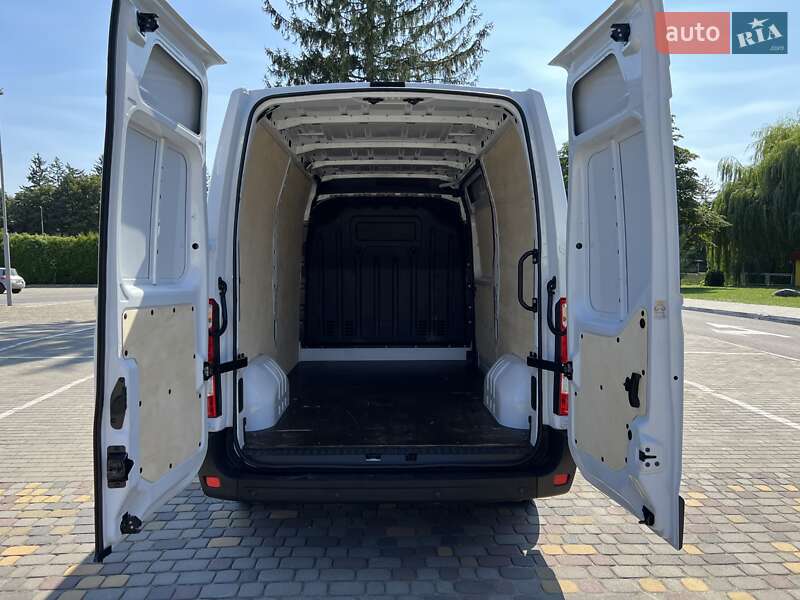 Грузовой фургон Renault Master 2020 в Луцке