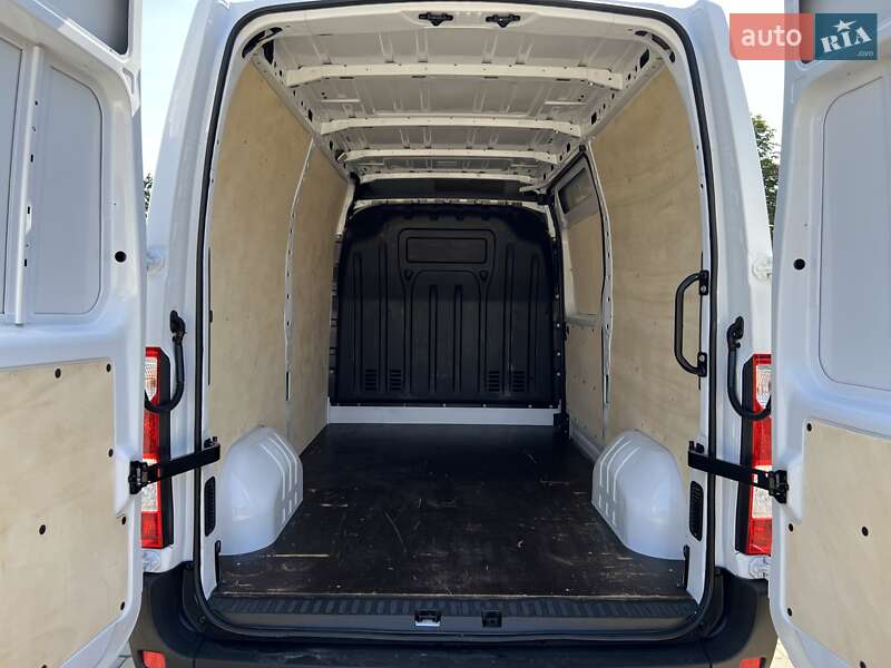 Грузовой фургон Renault Master 2020 в Луцке