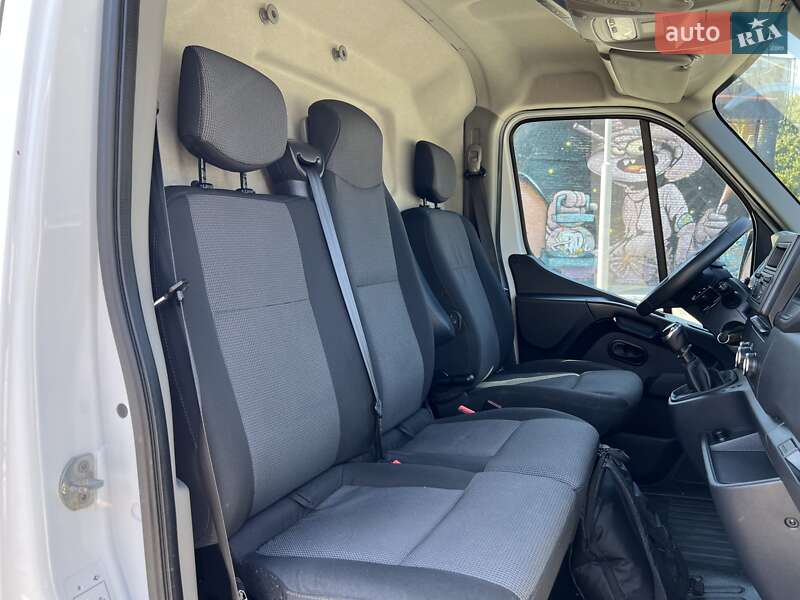 Грузовой фургон Renault Master 2020 в Луцке
