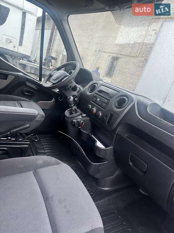 Тентованый Renault Master 2018 в Жидачове