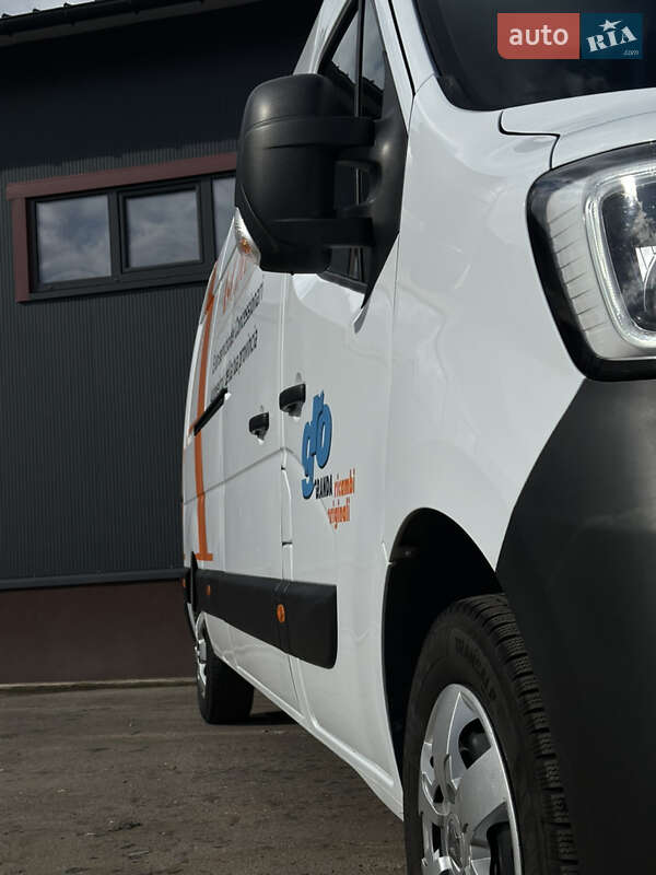 Грузовой фургон Renault Master 2022 в Долине