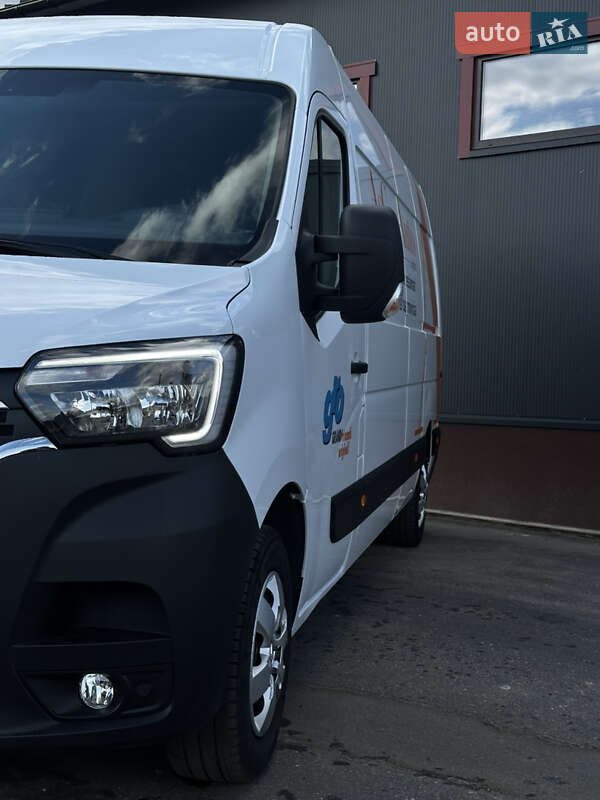 Грузовой фургон Renault Master 2022 в Долине