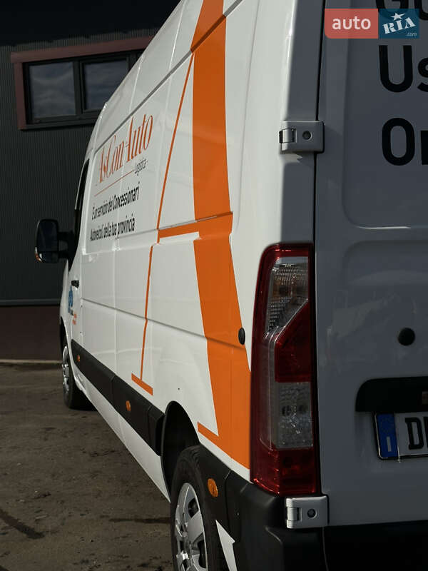 Грузовой фургон Renault Master 2022 в Долине