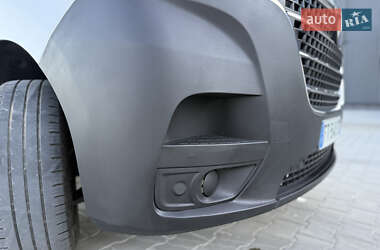 Грузовой фургон Renault Master 2021 в 