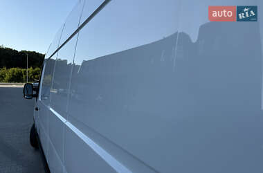 Грузовой фургон Renault Master 2021 в 