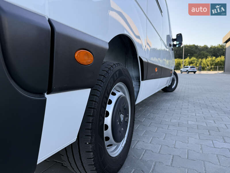 Грузовой фургон Renault Master 2021 в Дубно