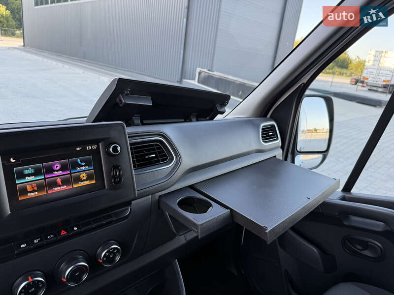 Грузовой фургон Renault Master 2021 в Дубно