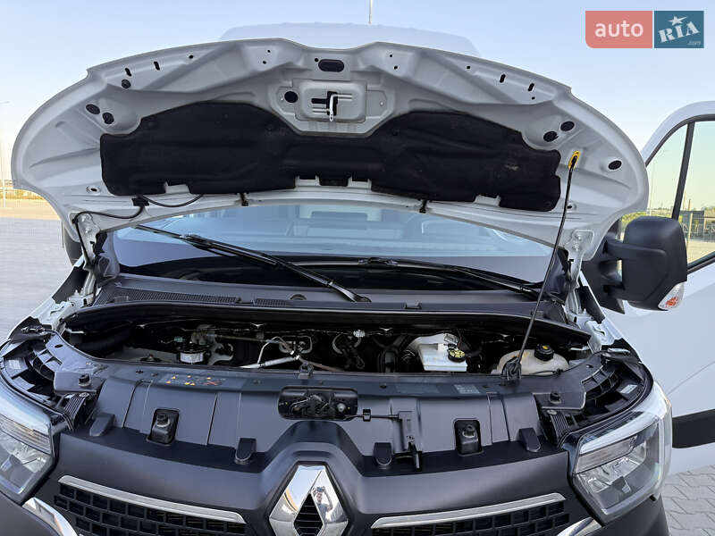 Грузовой фургон Renault Master 2021 в Дубно