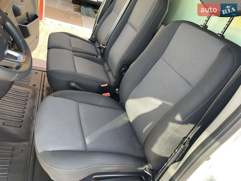 Грузовой фургон Renault Master 2022 в Дрогобыче