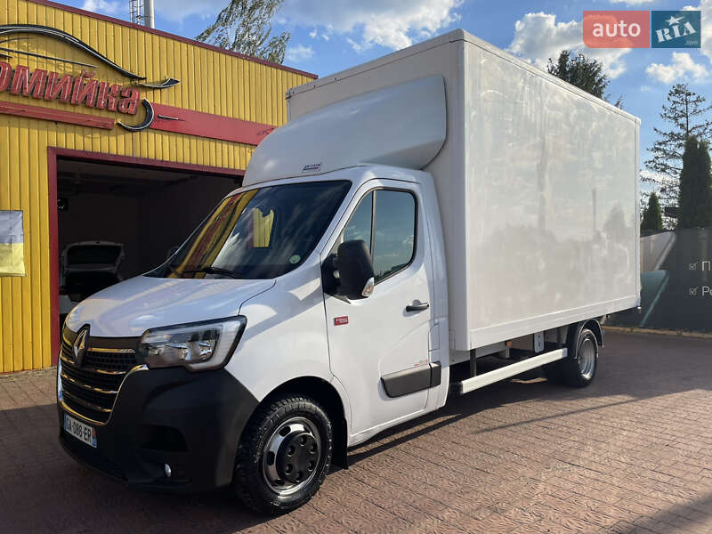 Грузовой фургон Renault Master 2022 в Дрогобыче