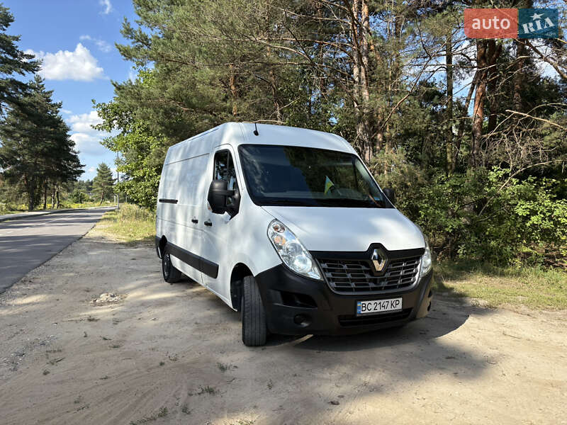 Грузовой фургон Renault Master 2015 в Львове