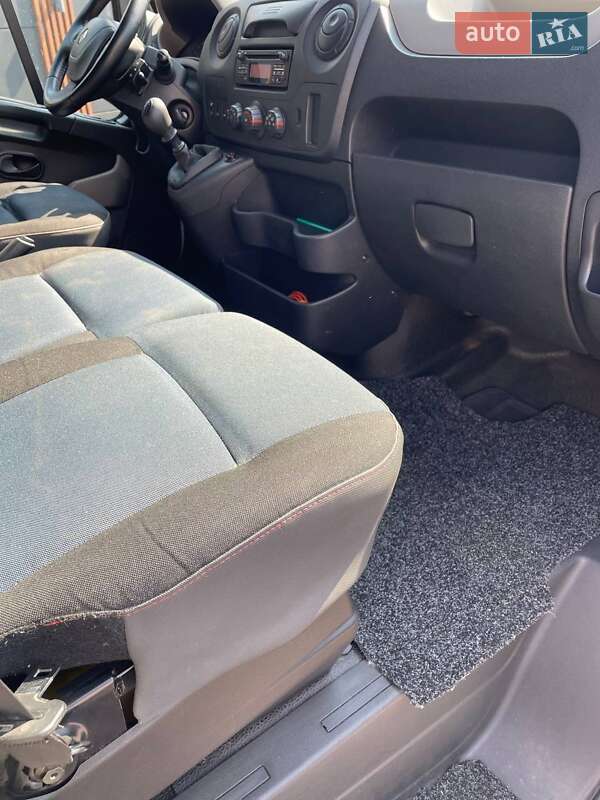 Другие грузовики Renault Master 2015 в Киеве