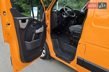 Грузовой фургон Renault Master 2018 в 