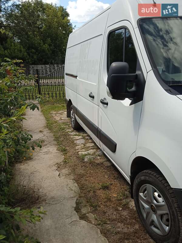 Грузовой фургон Renault Master 2013 в Радомышле