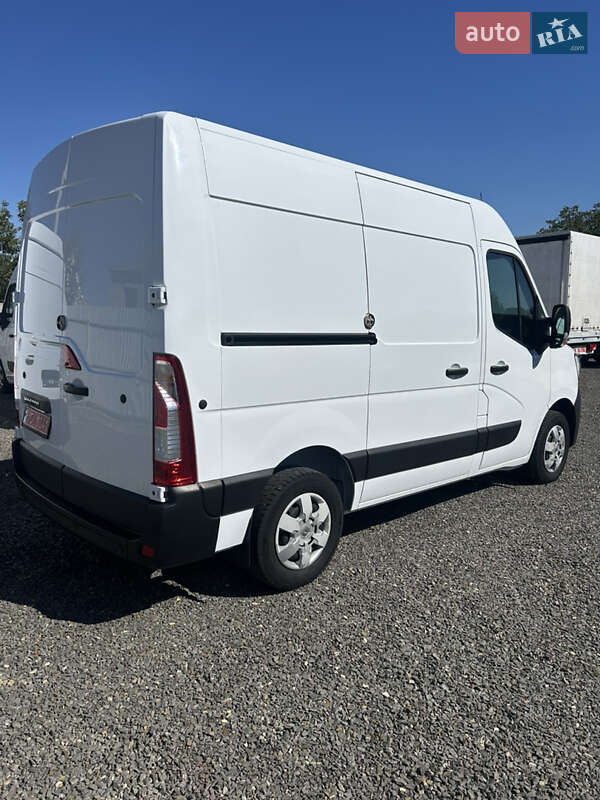 Грузовой фургон Renault Master 2020 в Хусте