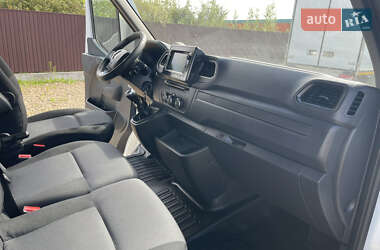 Грузовой фургон Renault Master 2021 в 