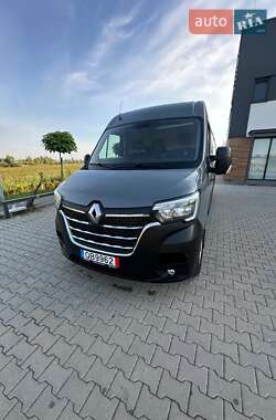Грузовой фургон Renault Master 2023 в 