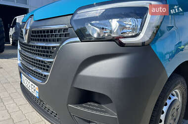 Грузовой фургон Renault Master 2021 в 