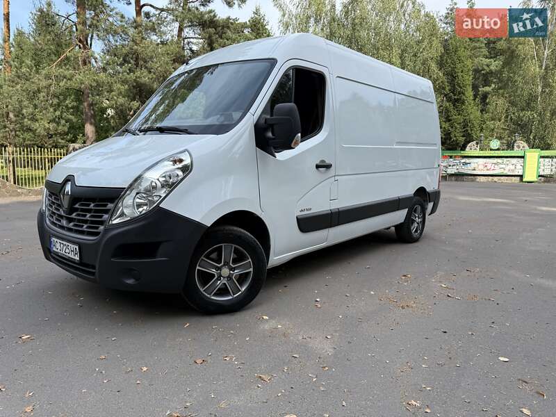 Грузовой фургон Renault Master 2016 в 