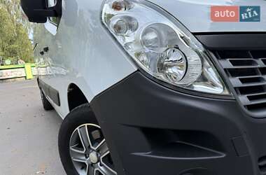 Грузовой фургон Renault Master 2016 в 