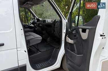 Грузовой фургон Renault Master 2016 в 