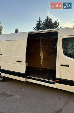 Грузовой фургон Renault Master 2020 в 