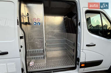 Грузовой фургон Renault Master 2021 в 