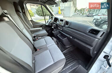 Грузовой фургон Renault Master 2021 в 