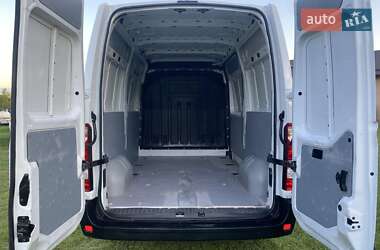 Грузовой фургон Renault Master 2019 в 
